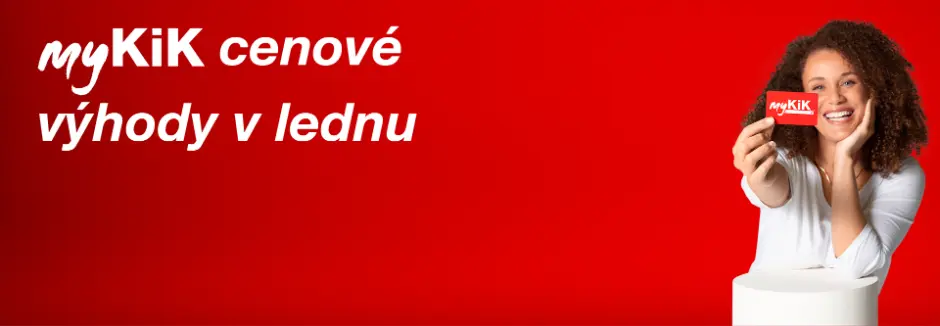 Červená reklamní grafika s bílým textem ‘Tvé myKiK výhodné ceny v lednu’ a osobou držící červenou kartu myKiK.